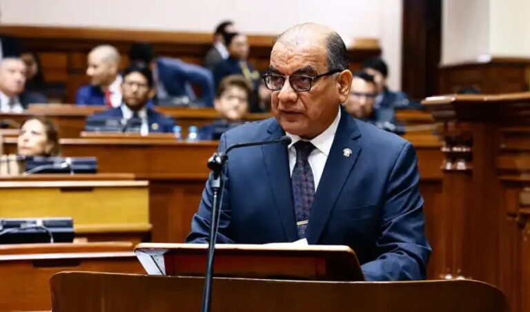 Bancada Buen Gobierno respaldará moción de censura contra ministro del Interior César Astudillo