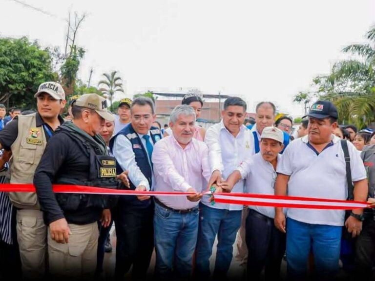Gobernador Pulgar defiende inauguración del puente Aucayacu sin recepción ni liquidación y anuncia retención de pagos al contratista