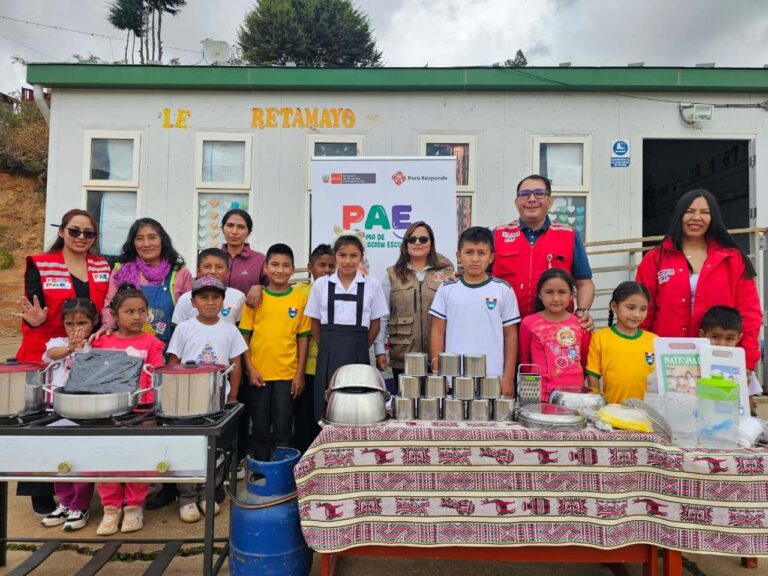 Escuelas de Hermilio Valdizán y Tomay Kichwa reciben cocinas semiindustriales y menaje para mejorar la alimentación escolar